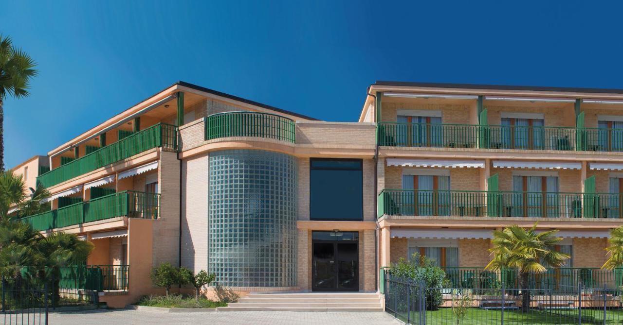 Holiday Family Village Porto Sant'Elpidio Room photo